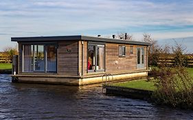 Woonboot Sweltsje